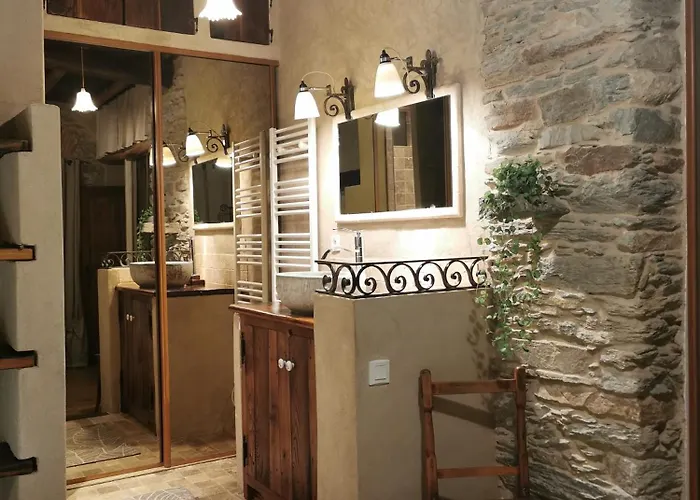 Rustique De Charme Chez Santa é Pasquà * San-Martino-di-Lota