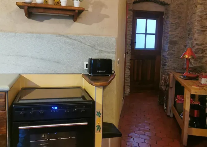 Дом отдыха Rustique De Charme Chez Santa E Pasqua San-Martino-di-Lota