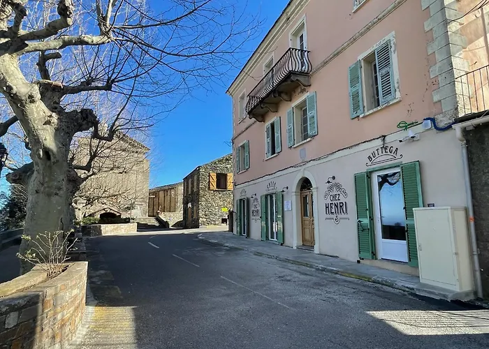 Дом отдыха Rustique De Charme Chez Santa E Pasqua San-Martino-di-Lota